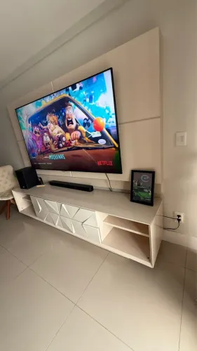 Rack com Painel para TV até 75? - 2,40m