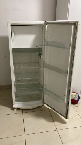 Geladeira CONSUL DEGELO SECO 110v