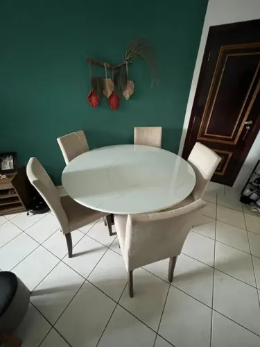 Mesa de Jantar Redonda