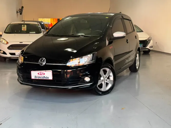 Volkswagen Fox Rock IN RIO 1.6 MI Total Flex 8V 5P 2016