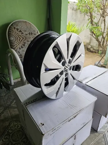 Vende-Se 4 Rodas originais VW t-cross (ferro)<br><br>Aro da roda: 16<br><br>Furação: 5x100 mm