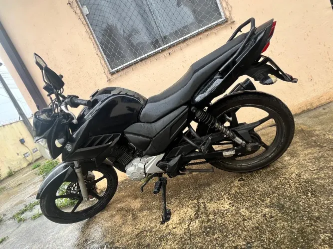Vendo Moto FAZER 150 2015