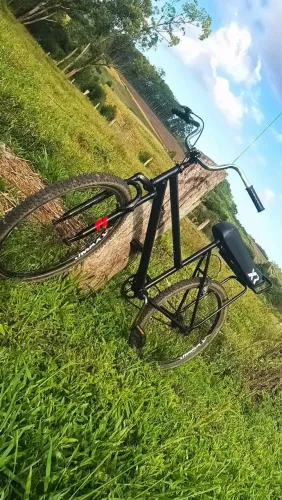 Vende se quadro de bike MONTADINHA aro 26.