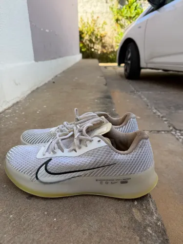 TÊNIS NIKE VAPOR 11