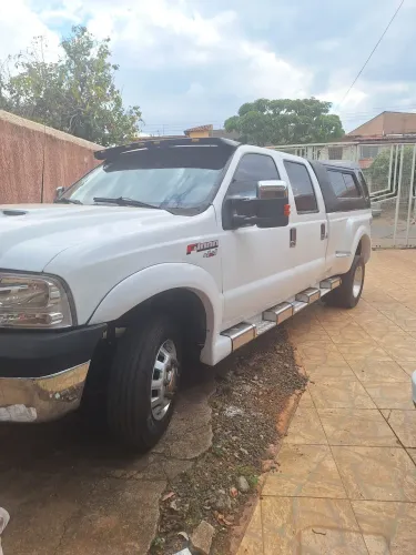 Ford F-4000 3.9 Turbo Intercooler Diesel 2P Manual 2009