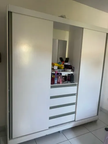 Guarda roupa casal