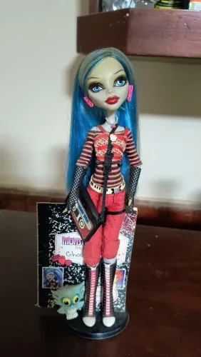 Ghoulia básica Monster high