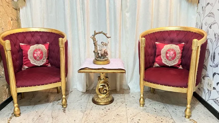 Par de poltronas Luís xv vintage Colonial