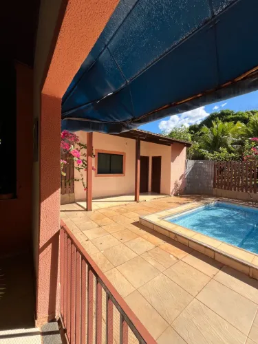 Chácara Beira Lago com Piscina - Excelente Oportunidade