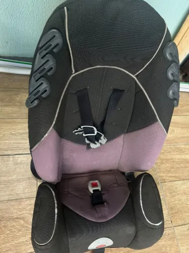 CADEIRA PARA CARRO INFANTIL SEMI-NOVA TEL/ZAP *