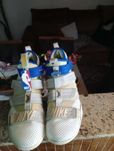 Vendo Nike LeBron soldier 11 xi raríssimo personalizado barato