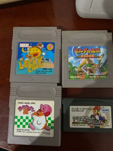 4 jogos de game boy presinho 