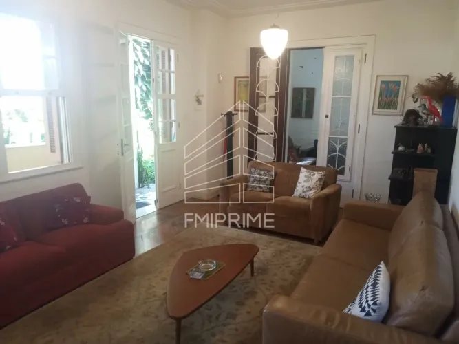 Sobrado espaçoso e confortável para alugar na Lapa