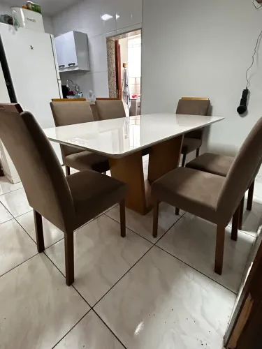 Mesa Jantar Tampo Laqueado + 6 Cadeiras c/ Capas