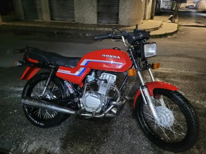 Vendo ou troco Honda cg 125 raridade