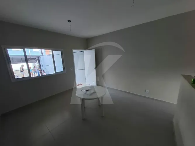 Sobrado novo com 145 m2, 3 suítes, área gourmet e 2 vagas em Santa Teresinha - Zona Norte
