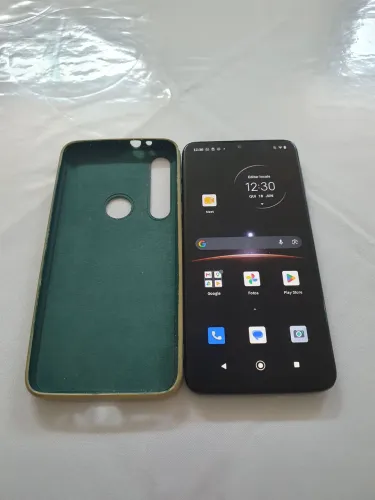 MOTOROLA ONE MACRO 64GB + 4GB RAM