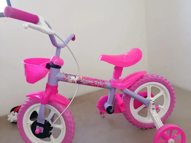 Vendo bicicleta infantil menina
