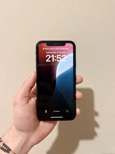 iPhone XR sem marcas de uso