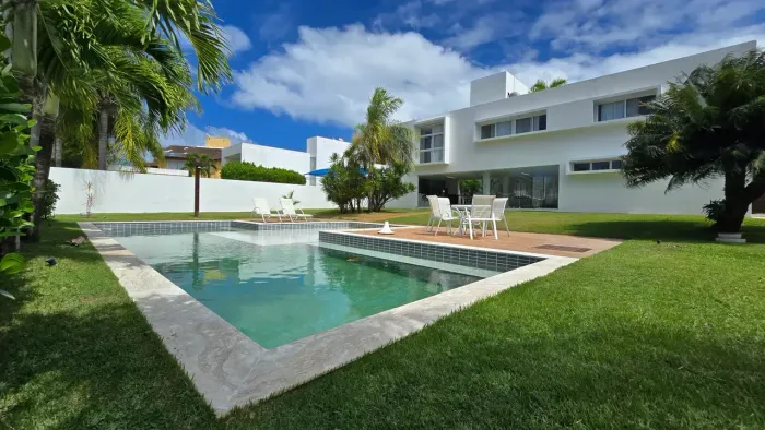Maravilhosa casa 4 suítes, Mobiliada, Alto Padrão, Busca Vida, Busca Ville, Camaçari BA!