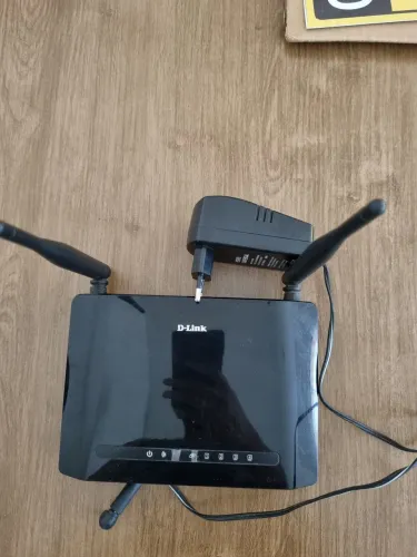 Roteador D-Link (DIR-615) 