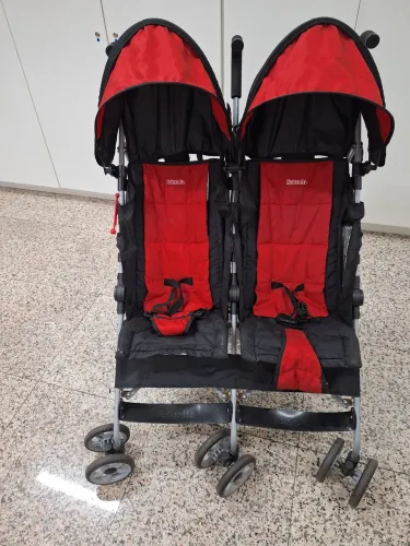 Carrinho para gêmeos 