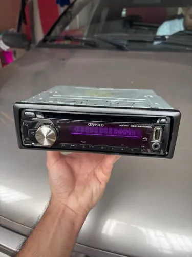 Rádio automotivo 