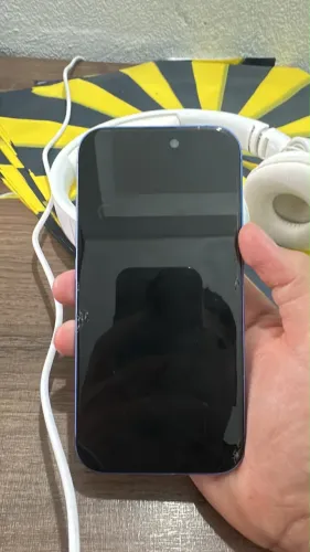 iPhone 16 