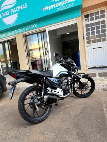 CG titan 160 edição especial