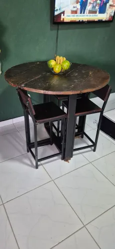 Mesa com banquetas - Aceito propostas