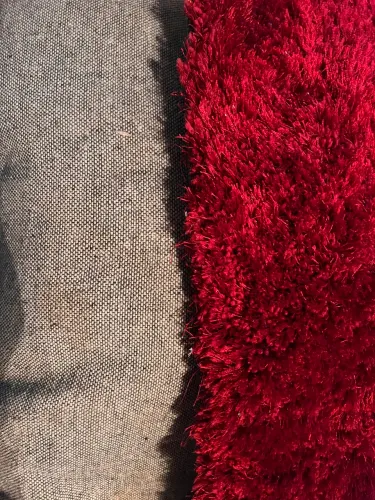 Tapete vermelho bem cheio