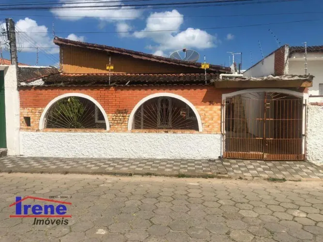 Casa com 2 dormitórios à venda, 121 m² por R$ 390.000,00 - Jardim Mosteiro - Itanhaém/SP