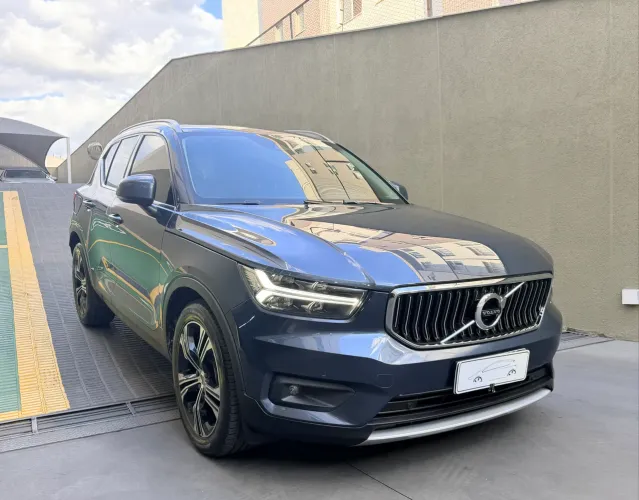 Volvo XC40 T-4 2.0 190cv FWD 2020