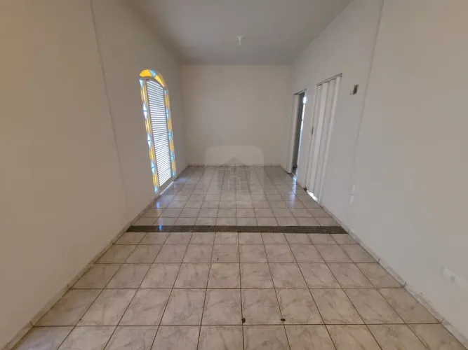 Casa comercial para locação no bairro Lidice