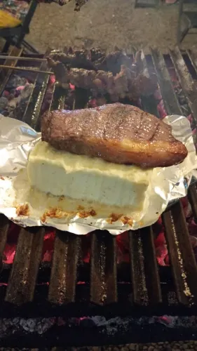 Churrasqueiro profissional para festa e eventos