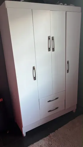 Guarda roupas 4 portas solteiro