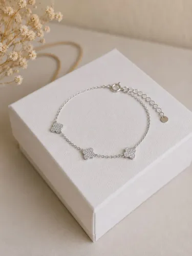 Pulseira de Prata com Trevos Cravejados (Linda e Delicada) - Prata 925