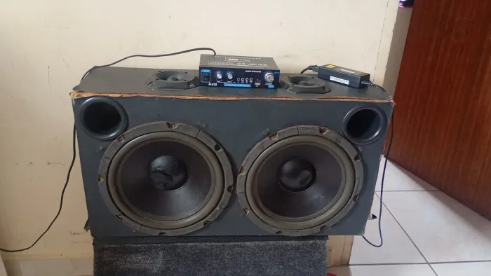 Vendo caixa de som com rádio amplificador bluetooth
