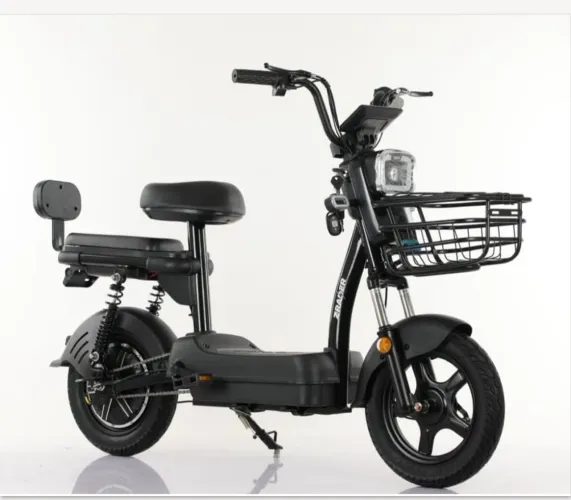 Scooter elétrica moto