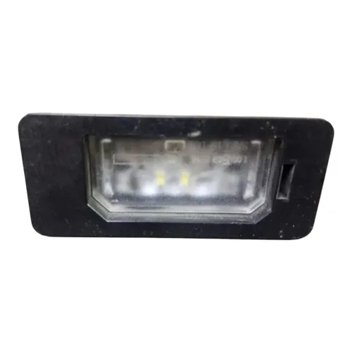 Luz Led Placa Bmw 320i G20 2020/2025 Original Usado