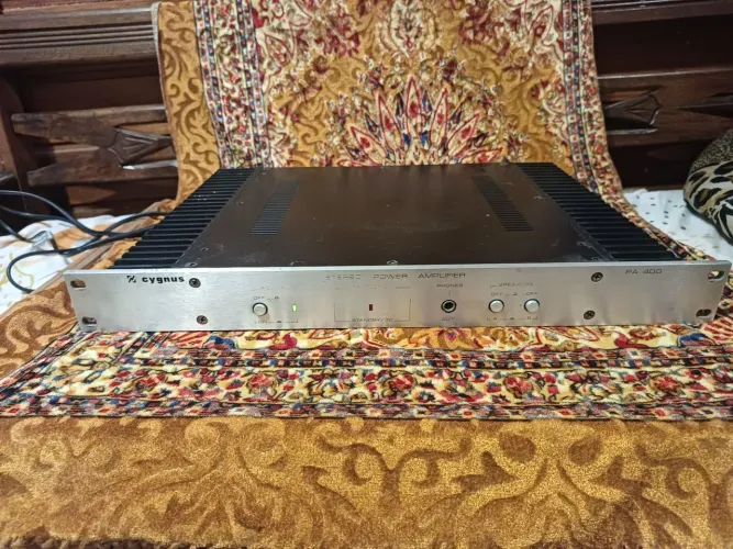Potência cygnus pa400 