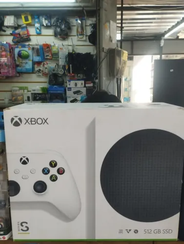 Xbox séries S com caixa (loja Física) 3 meses de garantia