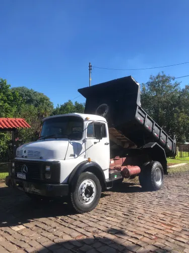 Mercedes bens 1114 ano 1987