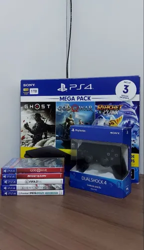 Ps4 Slim 1TB & 2 Controles