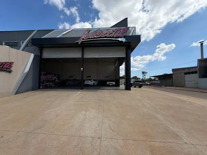 Imóvel para venda tem 400 metros quadrados em Parque Oeste Industrial - Goiânia - GO