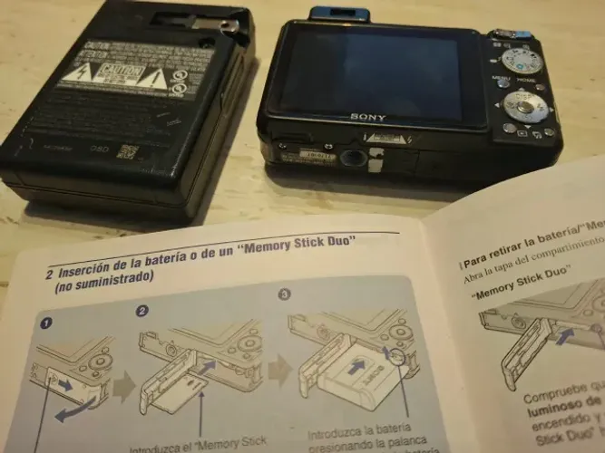 Sony Cyber-shot DSC-W150 