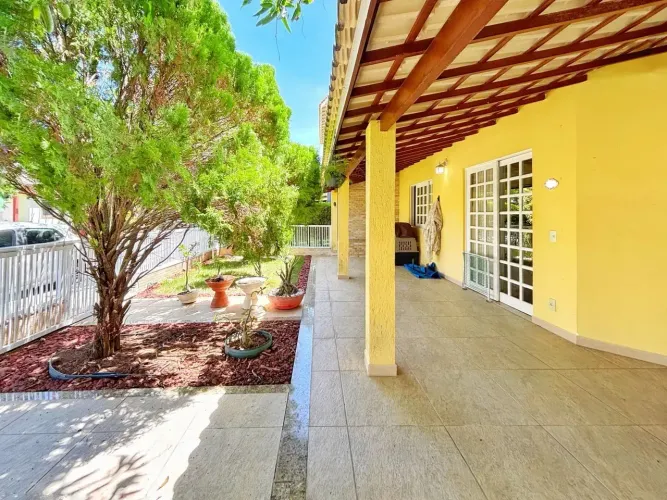 Casa com 4/4 e Espaço Gourmet - Condomínio com Infraestrutura - Stella Maris
