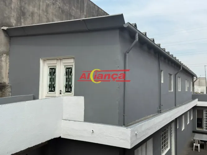 2 CASAS COM 05 QUARTOS SENDO 1 SUÍTE, 250m², PERTO DA KARINA/BAUDUCCO, JARDIM CUMBICA, GUA