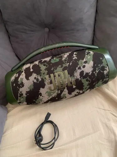 JBL boombox 3