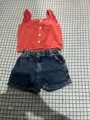 Conjunto menina